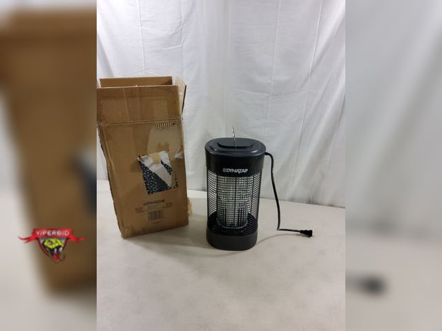 Lot 7-131047 - Dynazap insect zapper. Model DZ30200SR.
