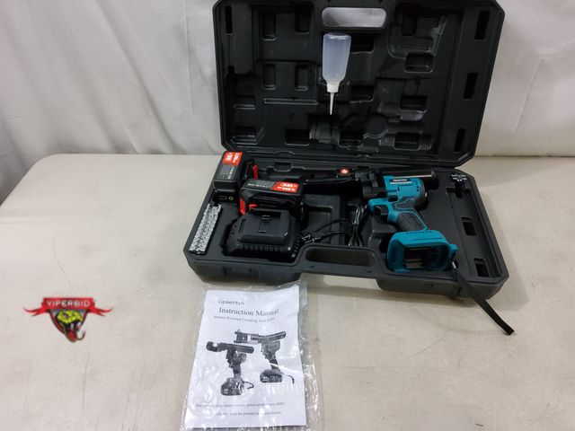 Lot 7-130501 - Gpaenstn battery powered crimping tool WDS with hard case, (2) Batteries and a charger.