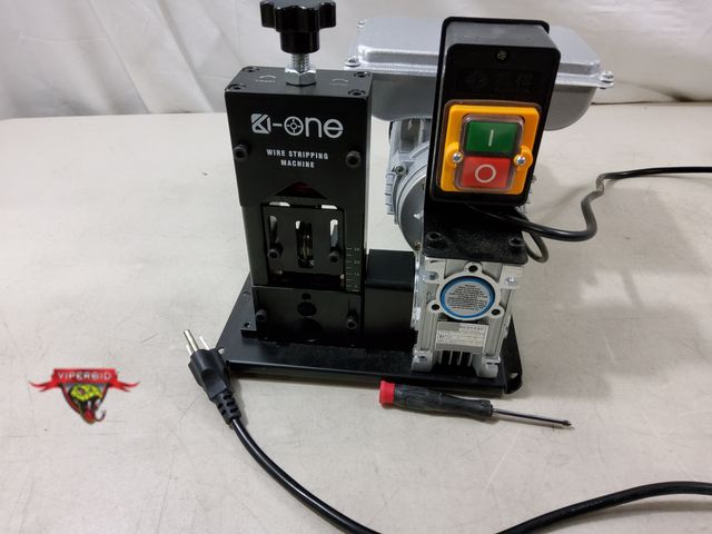Lot 7-130939 - Koone wire stripping machine. Tested to power on.