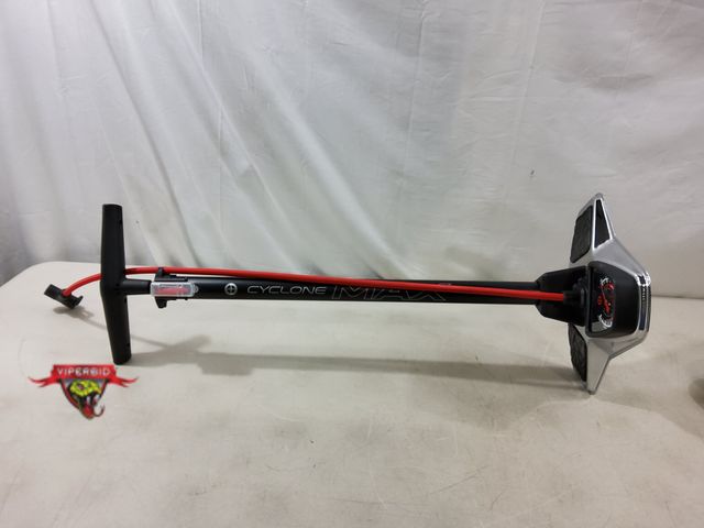 Lot 7-131550 - Cyclone Max floor pump with gauge.