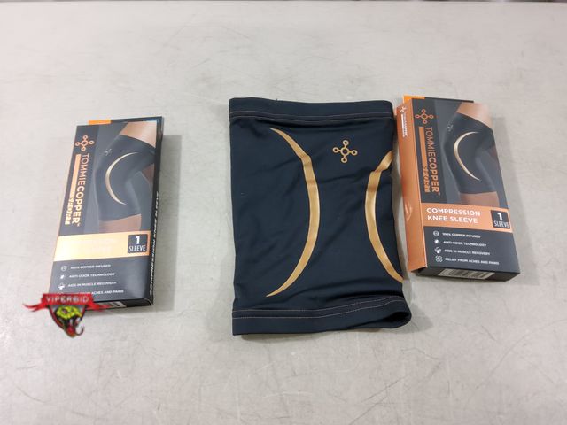 Lot 7-133475 - (2) Tomie Copper Sport compression knee sleeves. 100% copper infused. Size:  Large/X-Large.