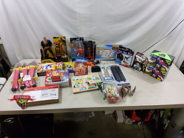 Lot 7-130913 - Mixed condition. Lot of assorted toys as shown.
