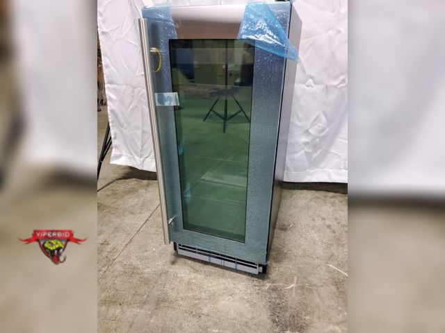 Lot 7-133444 - U-Line UHBV115-SG01A is a 15” Beverage center with stainless steel framed glass door and 2.9 cu. Ft....