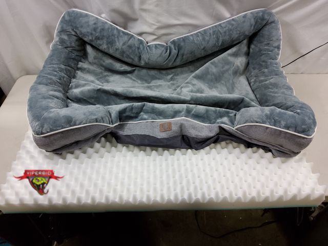 Lot 7-131397 - 45" X 33" X 7" Memory foam pet bed.