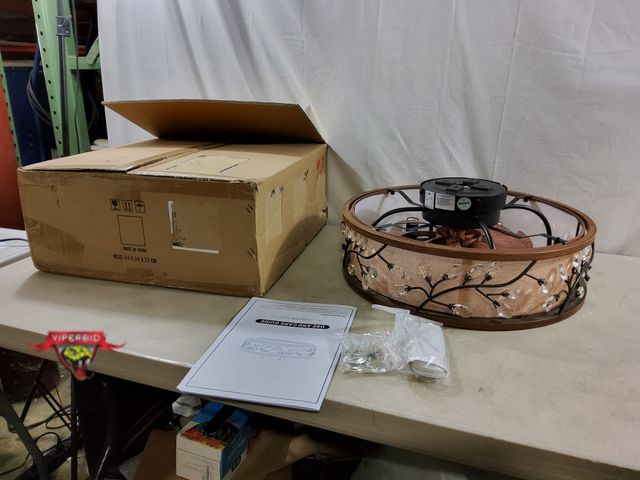 Lot 7-133567 - 20" Dia. 6-Light ceiling fan with remote.