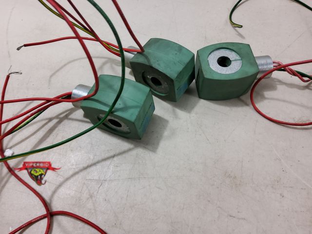 Lot 7-131172 - (3) Asco solenoid valvue coils. MP-C-080 / 238610-032D.