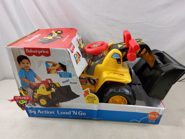 Lot 7-132912 - Fisher Price big action load 'n go ride on toy. NOTE: Scoop is bent ( out of shape. ) See pic