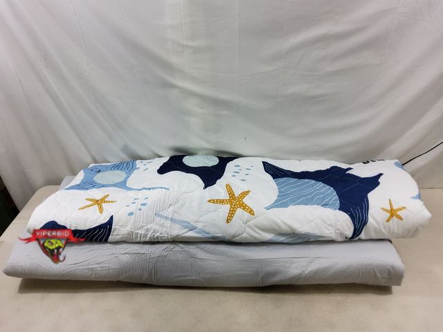 Lot 7-130799 - Baby play mat .Removable &amp; machine washable cover. Non slip backing.  72" X 48".