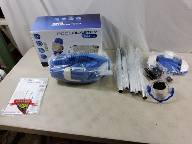 Lot 7-133767 - Pool Blaster Max Li cordless pool &amp; spa vacuum.