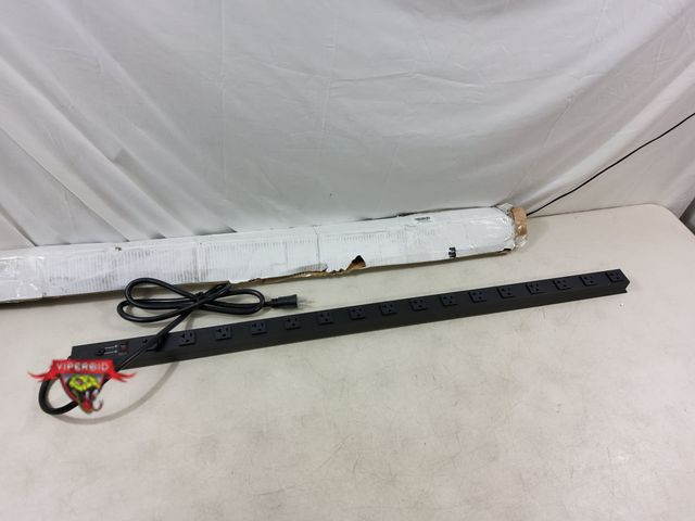 Lot 7-133293 - Surge Protector. 16 Outlets, Metal Construction. Tested and Works