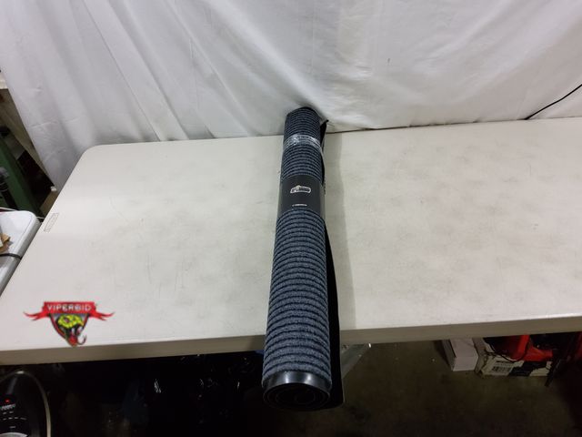 Lot 7-131452 - Gorilla Grip waterproof traffic guard door mat. 47" X 35".