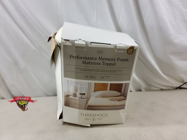 Lot 7-132780 - Twin size copper infused memory foam mattress topoper. 1.5" Depth.