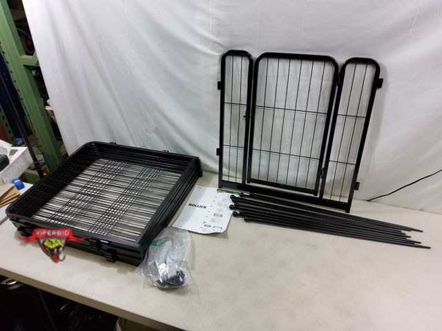 Lot 7-131194 - fxw Rollick Dog Playpen (8) 22.25" x 23.375" Panels