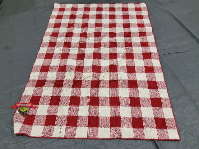Lot 7-134171 - 5 ft. X 7 ft. Outdoor area rug.
