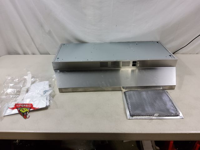 Lot 7-130781 - 30" under cabinet range hood. #TF3975A5-AC-I1.