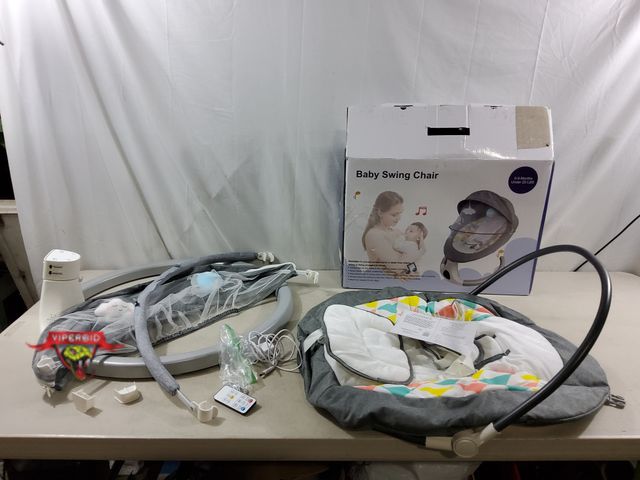 Lot 7-133786 - Baby Swing chair for 0-9 months with remote. Model B008-UP(06). Tested - powers on - swings-plays mu...