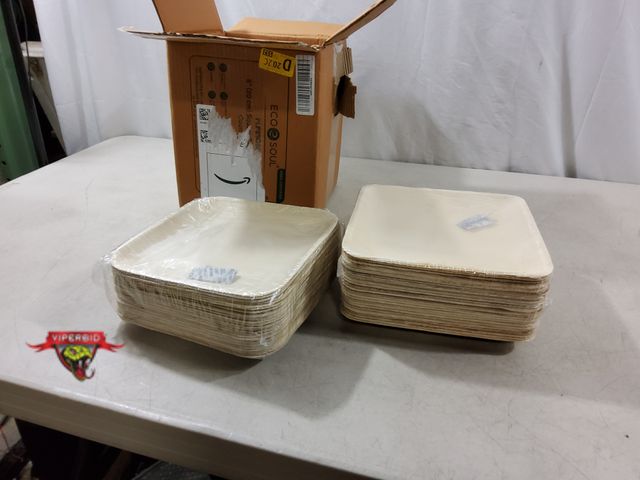 Lot 7-134830 - New! (50) Eco Soul 8" Square Palm leaf plates.