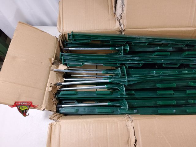 Lot 7-133978 - (25) Electric Fence Posts. (45-1/2" tall)
