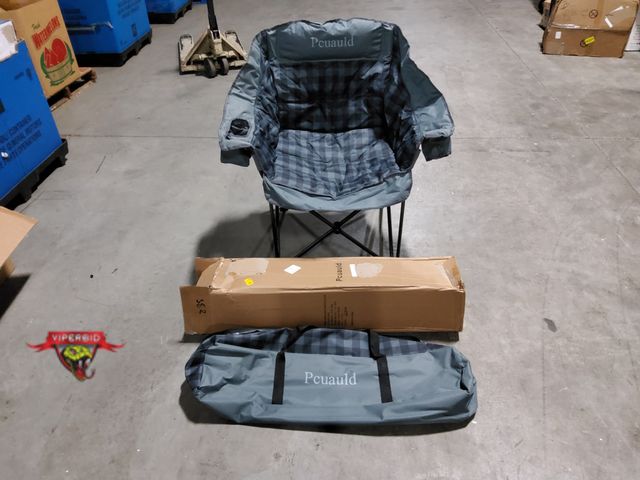 Lot 7-134082 - Pcuauld oversized camping chair with cup holder. 20"D x 37"W x 40"H