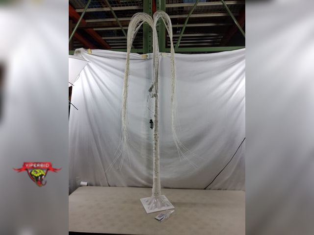 Lot 7-130396 - 6 Ft. Led lighted artificial weeping willow tree with remote. 18 color changing. Works.