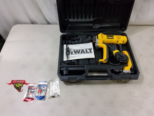 Lot 7-130470 - DeWalt DW660 Heavy duty cut-out tool with hard case.