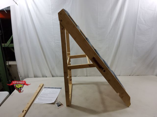 Lot 7-123774 - Aimseal dog ramp. 17-1/8"W. Adustable height.
