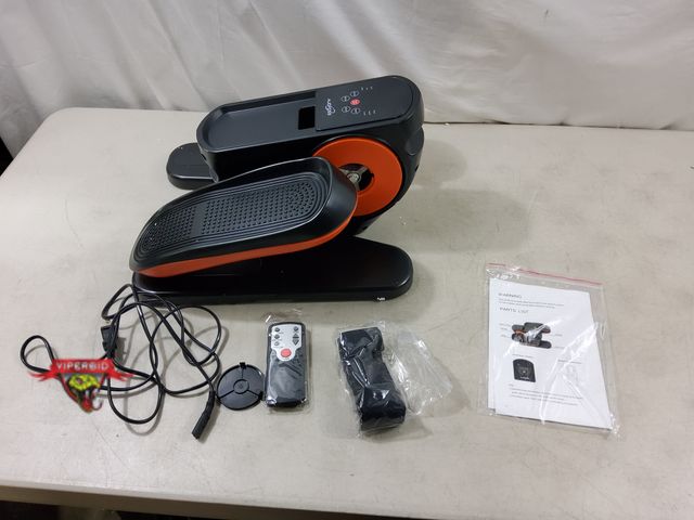 Lot 7-131848 - Electric elliptical trainer with remote. Tested.