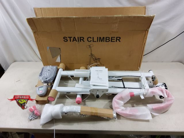 Lot 7-134421 - Stair climber exercise machine.