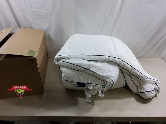 Lot 7-123768 - Kayfia mattress cover. Full size - 54" X 75" X 21".