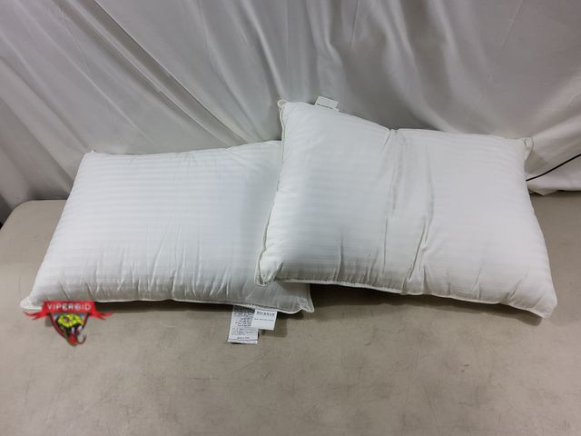 Lot 7-132752 - (2) Beckham Hotel Collection 20"X 28" Down alternative pillows.
