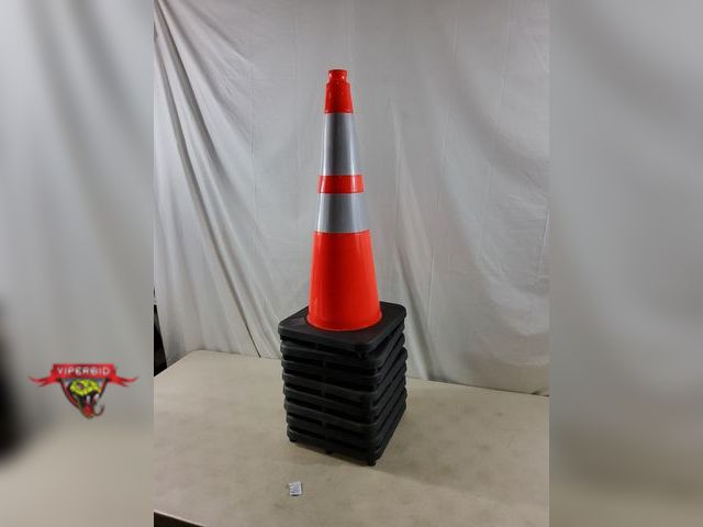 Lot 7-135813 - 8-Pack RoadHero Orange Traffic Safety Cones 28 Inch with Weighted Base.