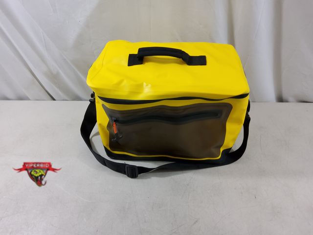 Lot 7-134626 - Soft Sided Insulated Cooler. (15"W x 11"D x 11"T)
