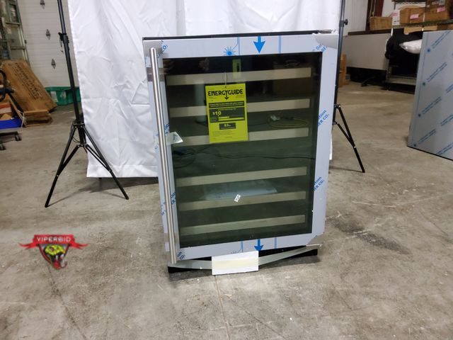 Lot 7-134572 - Marvel MLWD224SG01 24-inch built-in high-efficiency dual-zone wine refrigerator with a stainless ste...