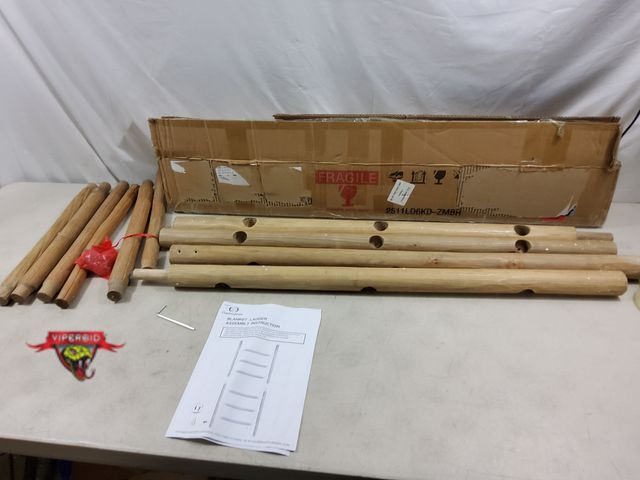 Lot 7-134519 - Oujchneghome blanket ladder. Approx. 76"H.