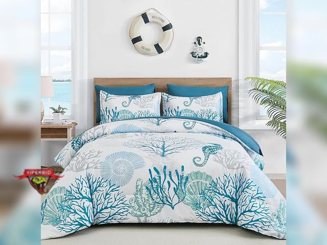 Lot 7-130970 - Wongs bedding coastal comforter set. Includes comforter, flat &amp; fitted sheet, (2) Pillowcases an...
