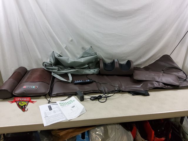 Lot 7-133694 - Full body massage mattress. Tested to power on.