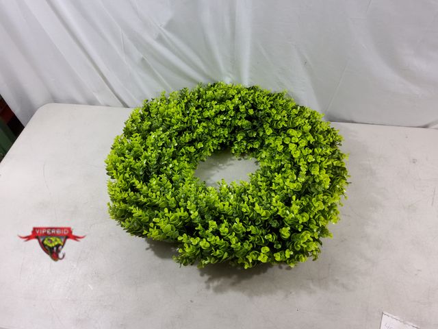 Lot 7-133824 - 24" Artificial wreath.