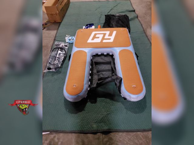 Lot 7-131352 - New! Floayant inflatable dog water ramp (60" X 40"). Non-Slip EVA.