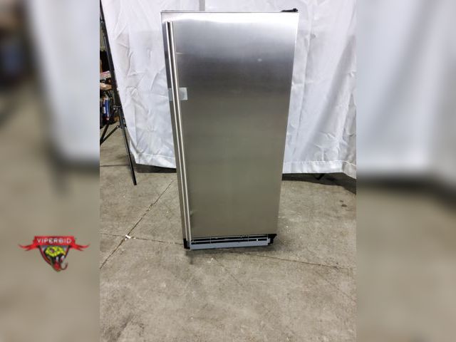 Lot 7-135945 - U-Line UHCP115-SS01A 15" Clear Cube Ice Maker with Stainless steel door. 55 lbs Daily Production, 25...