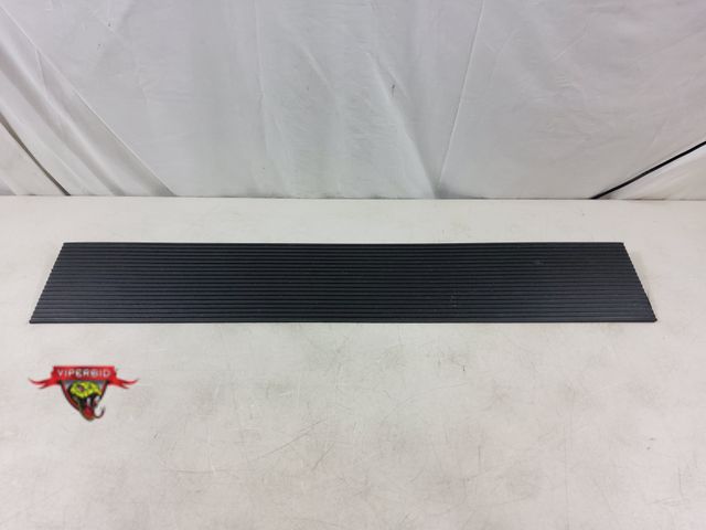 Lot 7-133868 - 35-5/8" X 6" X 1" Rubber ramp.