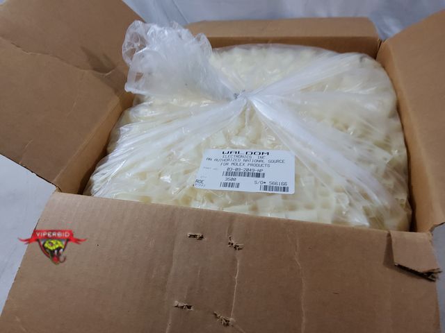 Lot 7-133761 - New! Box of 3,500 Molex 4 position plug housing electrical connectors. Part no. 03-09-2049-NP.