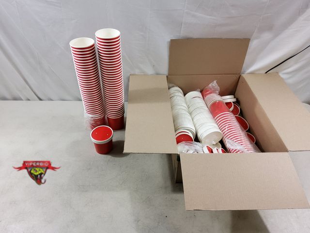 Lot 7-133055 - (100) Disposable paper food containers with (74) Vented lids. Containers are 3-3/8" Dia. X 3-3/8"H.