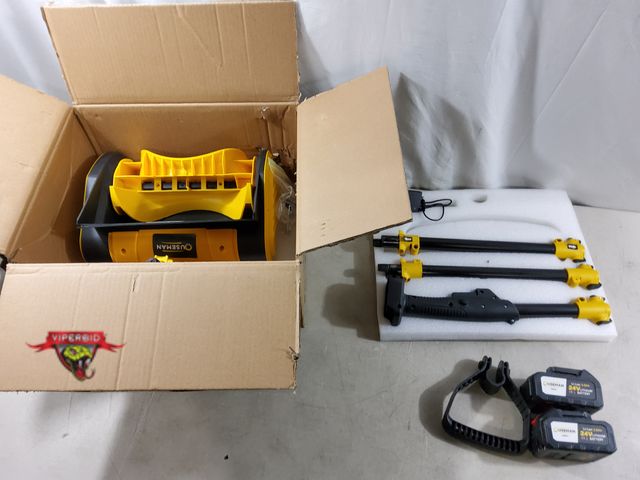 Lot 7-133464 - 24V Cordless battery operated snow shovel with charger and (2) Batteries. Tested.