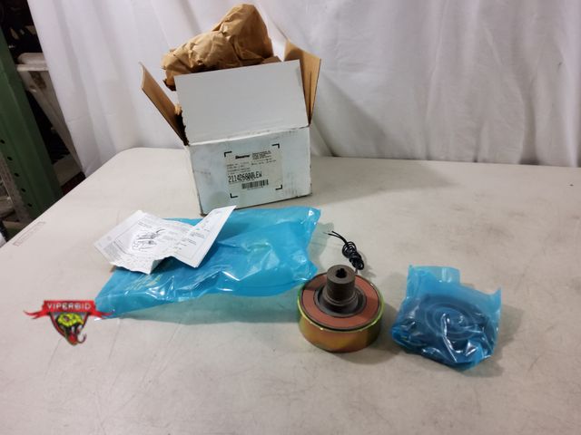 Lot 7-135805 - Stearns electromagnetic clutch. #211426800LEW.