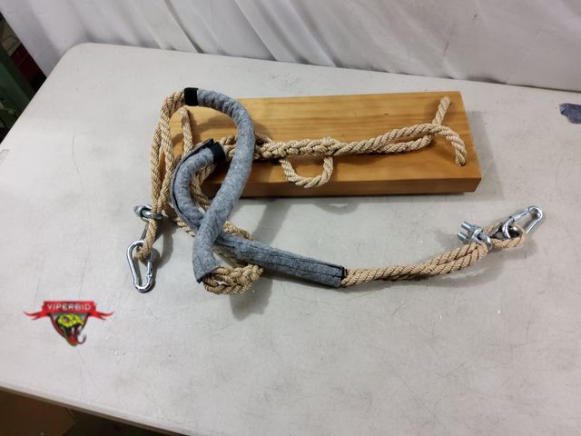 Lot 7-132981 - Retail value $99! Affluvex Outdoor Cedar Wooden Hanging Swing.  22" x 8" x 2".