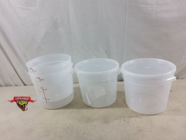 Lot 7-133693 - (4) Bieama round 6 qt. food storage containers with only 2 lids. BPA Free.