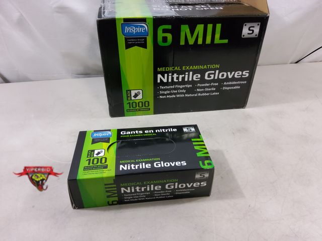 Lot 7-130173 - New! Box of 1,000 - Inspire black nitrile gloves. 6 Mil. Size: S.