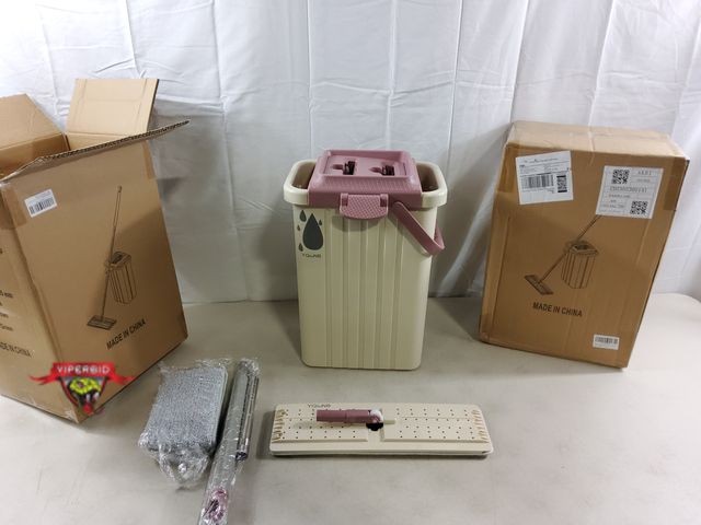 Lot 7-133872 - New! (2) Flat Floor mops. Brown.