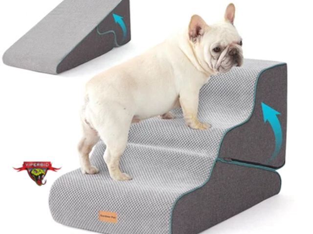 Lot 7-130424 - Gardener Pet - 2-in-1 Transformable Pet stairs with removable cover. Stairs or Ramp. 25"D X 16"H.