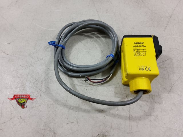 Lot 7-134317 - Banner photoelectric sensor. Model Q45BB6F.